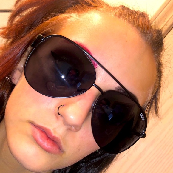 Quay Australia Accessories - Quay Australia sunglasses with flexing case